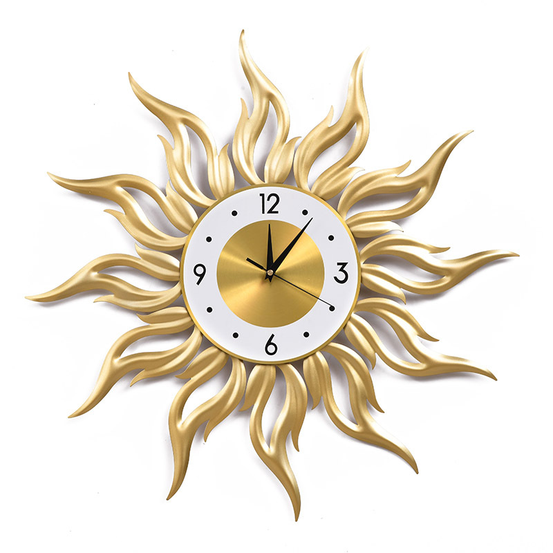 ساعة حائط ذهبية بتصميم إسكندنا - مراجعة Luxury Lifestyle Watches وسعره